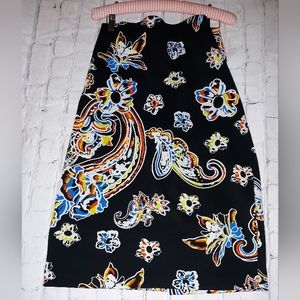 Fitted skirt